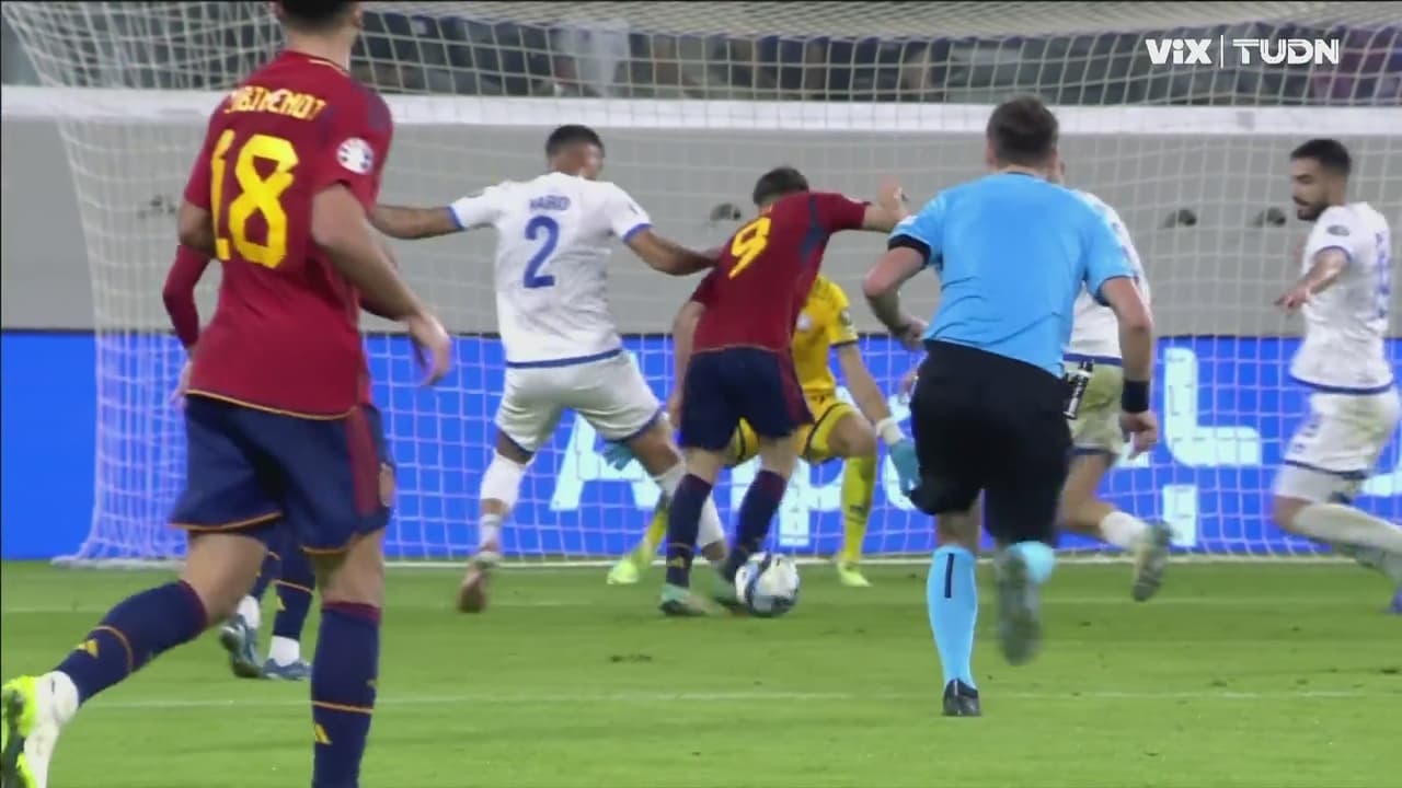 ¡España quiere el cuarto! Gavi y Zubimendi lo intentan en arco rival