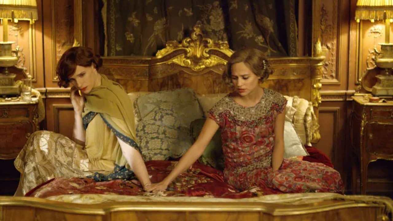 Eddie Redmayne da vida a Lili Elbe en 'La chica danesa'.