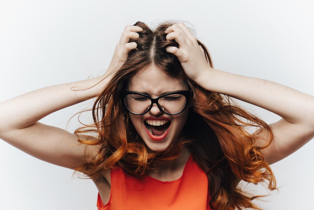 Con Marte en su propio signo, hay intensidad, magnetismo y pasión para afirmar tu presencia. Fuertes deseos, a veces compulsivos, que cuesta controlar, determinan tu modo de actuar, y debes tener cuidado en emplear tu enorme potencial de energía de manera constructiva, ya que existe cierta tendencia a la destrucción, incluso a la autodestrucción, cuando las cosas no marchan como tú quisieras.