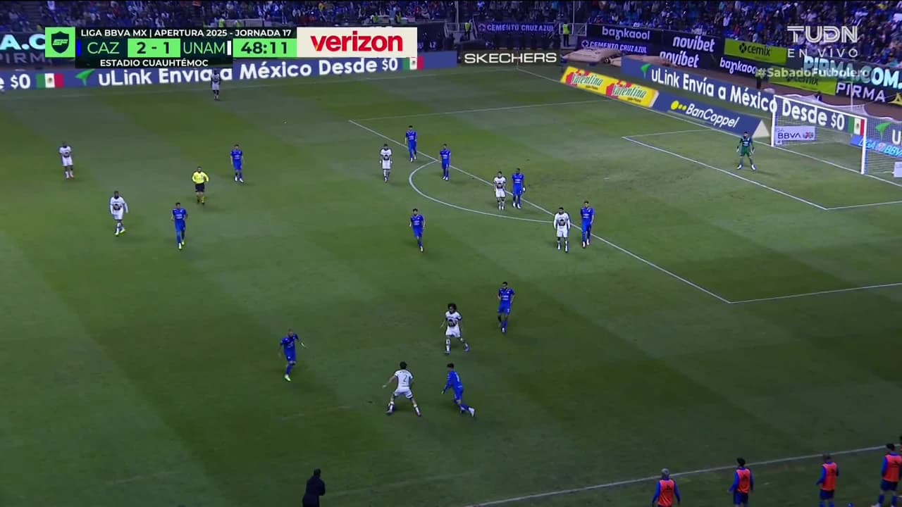 ¡TIRO ATAJADO! disparo por Rodrigo López.