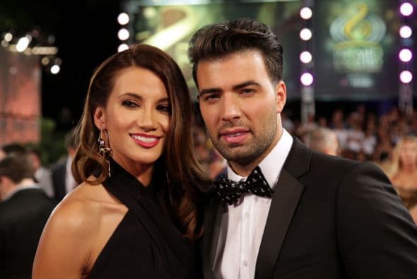 ¿A quién no le gusta un 'selfie'? Y es que están de moda. Mira estas que los artistas se tomaron en la alfombra de Premio Lo Nuestro 2014.