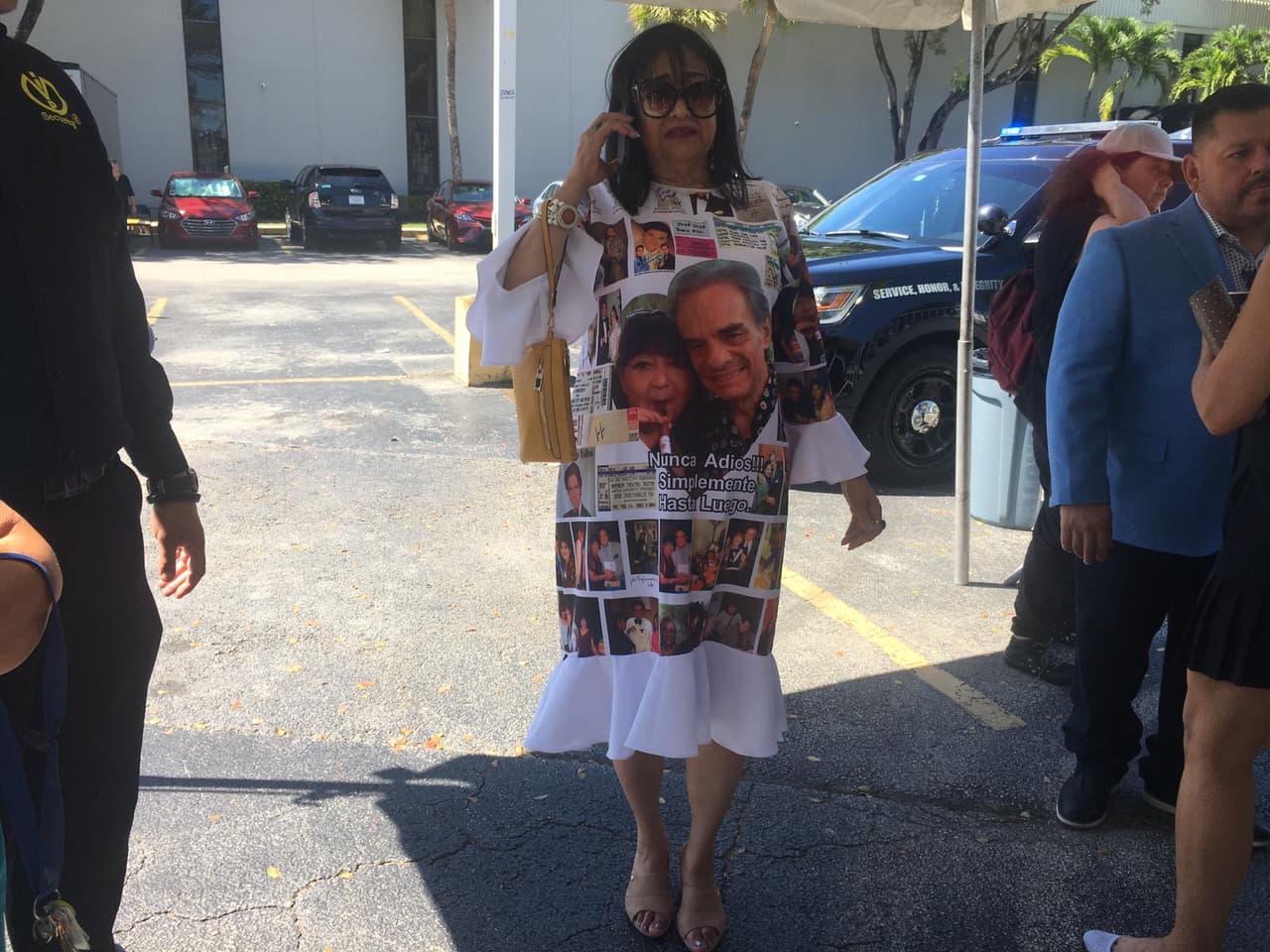 Los restos del cantante José José permanecen en la funeraria Caballero Rivero, ubicada en el 8200 Bird Road, de Miami.