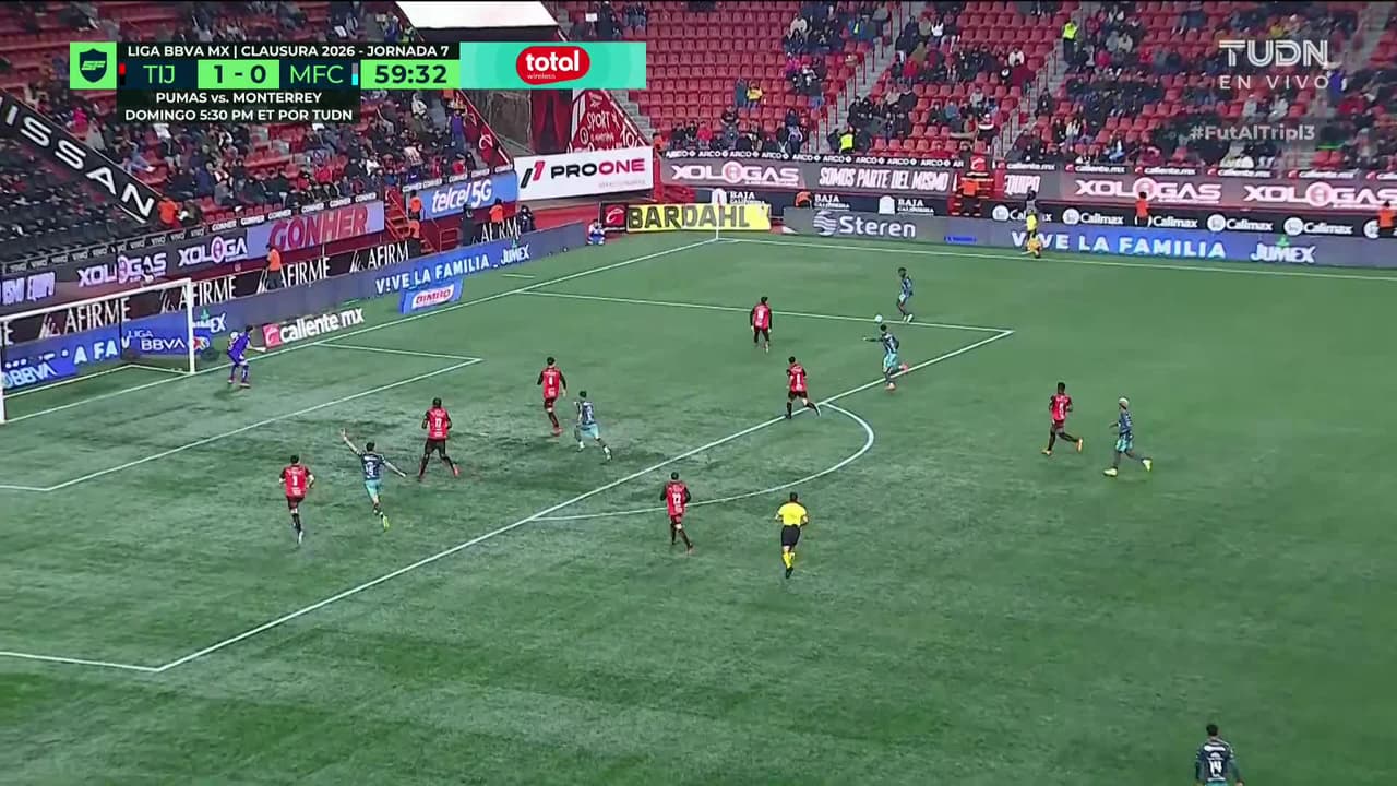 ¡GOL!  anota para Mazatlán FC. Josué Ovalle