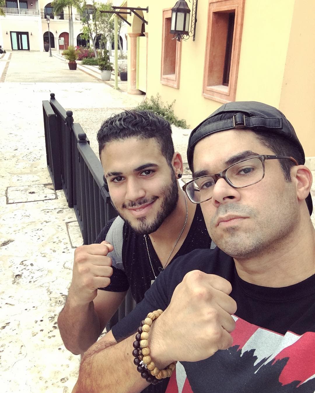 Cuando nació su nieto, Jerry se mostró muy orgulloso de su hijo Gerardo.