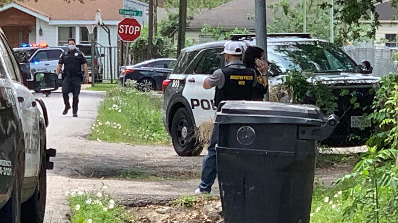 HPD halló a 5 personas dentro de una casa,