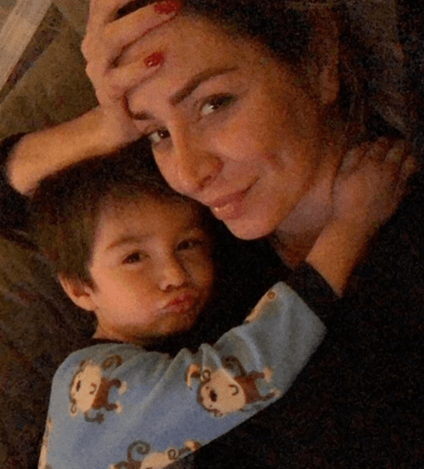 Añadió que 
<b><a href="https://www.univision.com/famosos/esteban-loaiza-pasa-en-la-playa-su-ultimo-dia-en-libertad-antes-de-cumplir-tres-anos-de-condena">mientras Loaiza estuvo libre</a></b>, tampoco buscó tener contacto con el menor.