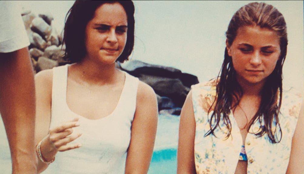 Comenzó su carrera haciendo comerciales a los 7 años. Pero a los 12 tuvo pequeños papeles en telenovelas como 'Ángeles blancos' y 'Entre la vida y la muerte'.