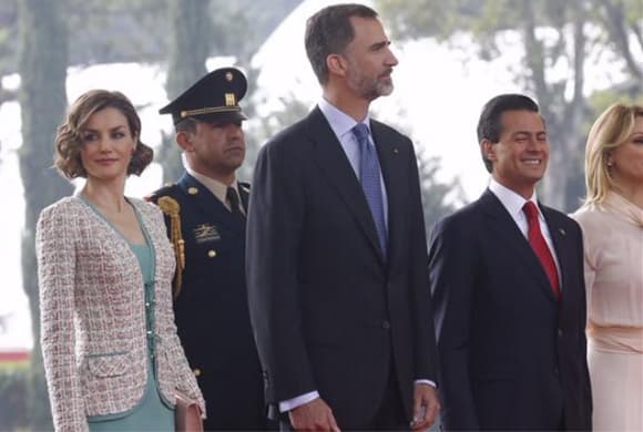 "La Reina y yo sentimos hoy la emoción de ser recibidos en esta gran Nación, tan cercana y hermanada a España, que ocupa un lugar tan especial en nuestro corazón y en nuestra visión del mundo", expresó Felipe VI luego del discurso lanzado por Enrique Peña Nieto.