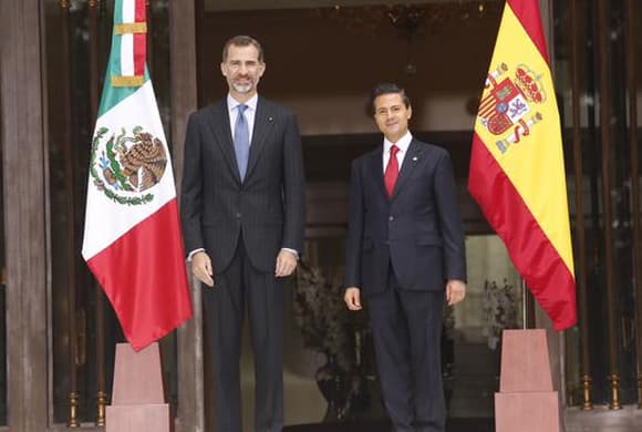 Para al mediodía compartir un almuerzo en la Residencia de la Embajada de España con personalidades de la sociedad mexicana.