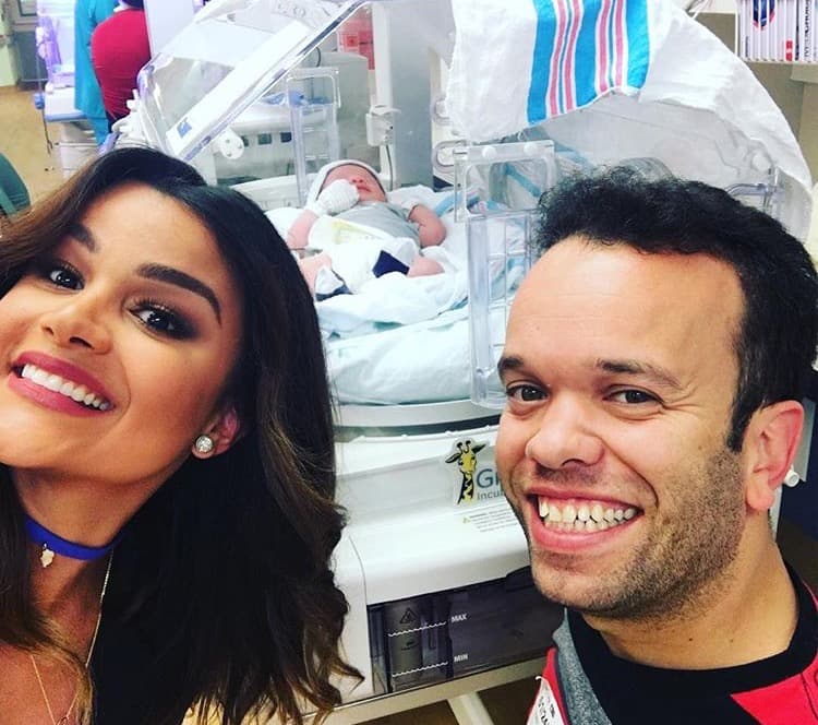 Clarissa fue una de las primeras que vino a conocer a Sebastián