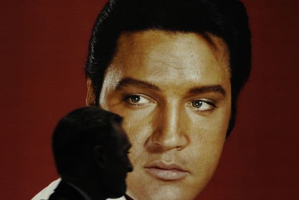 2. Elvis Presley, falleció en 1977 a los 42 años. Ha recaudado en los últimos doce meses, según la revista "Forbes", 55 millones de dólares.