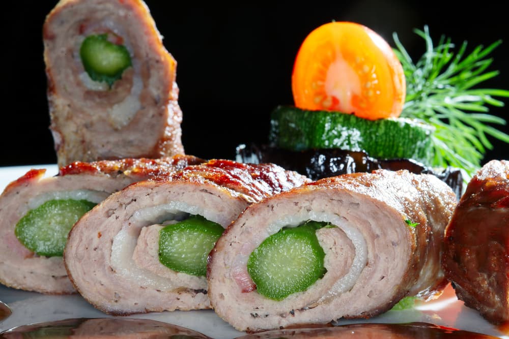 La presentación que le des ya depende de tu imaginación. Puedes ponerte creativa y darle color con rellenos de calabaza o zanahoria.