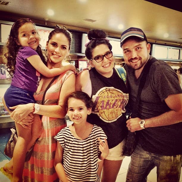 Antes del nacimiento de Ximena, la hija más pequeña de Poncho, ellas eran las únicas mujeres en su vida.