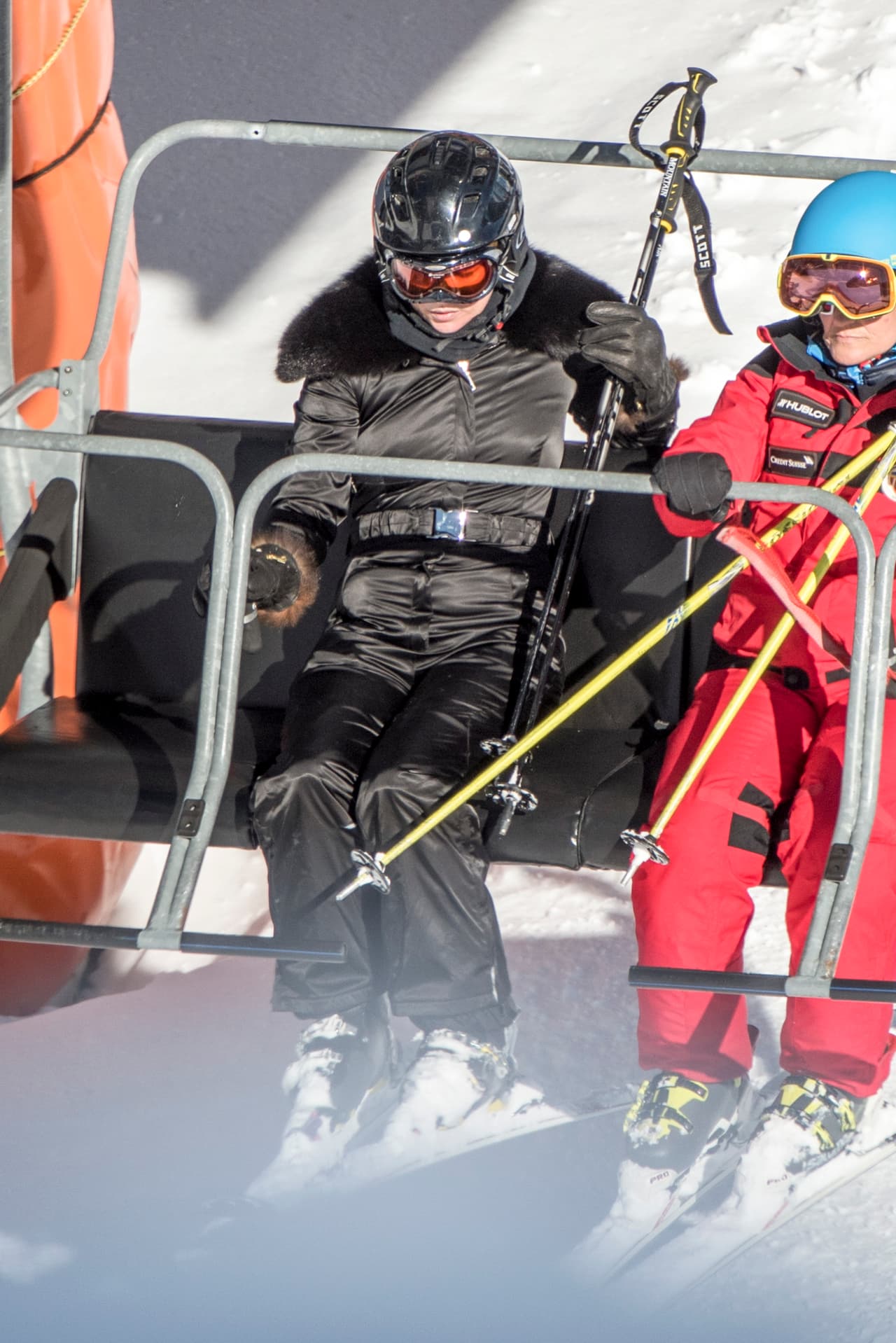 Kate subió a lo más alto de la montaña.