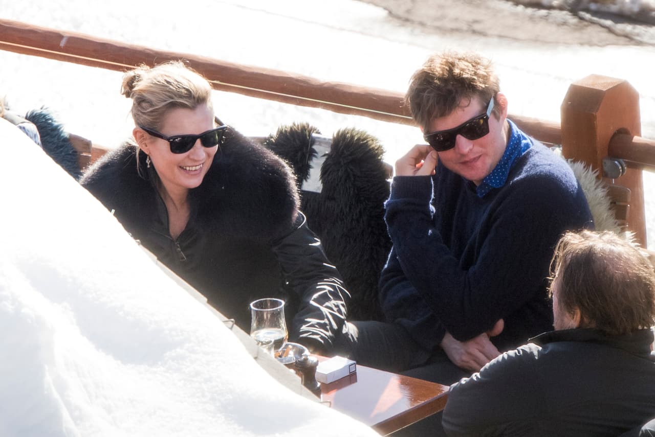 Kate Moss pasó unos días de vacaciones en Suiza.