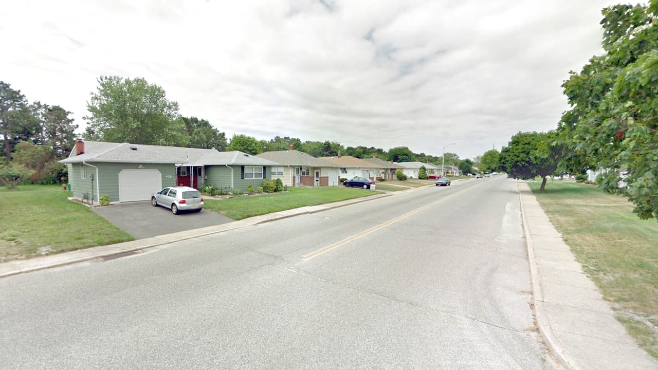 <b>Puesto 49. Holiday City-Berkeley, New Jersey. Tasa de pobreza: 8.4% (estado: 10.7%). </b>Ingreso medio por hogar: 35,204 dólares (estado: 76,475). Valor medio de la vivienda: 145,800 dólares (estado: 321,100). Población: 12,242. En estados ricos como Maryland y Nueva Jersey hay ciudades donde aproximadamente la mitad de todas las familias ganan 35,000 dólares al año o menos.
<br>