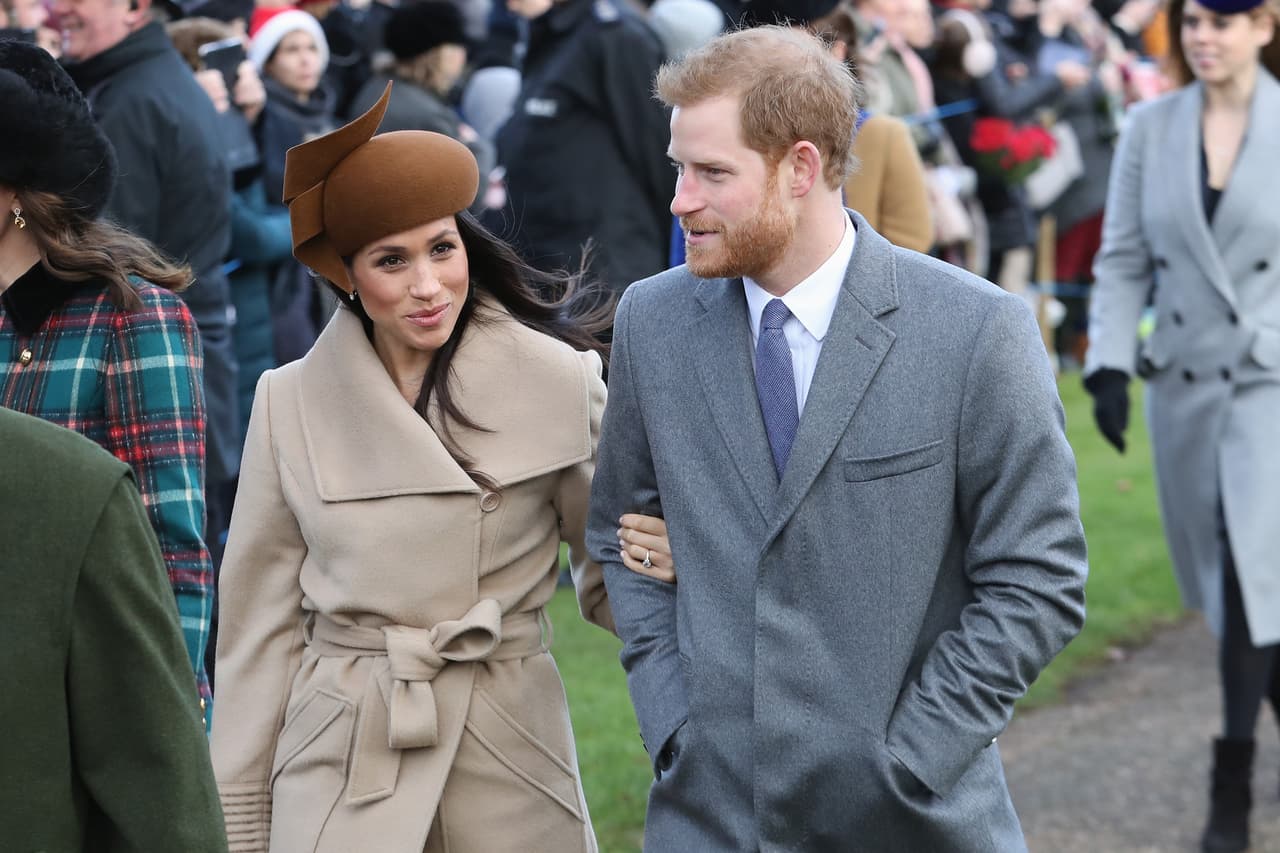 KING'S LYNN, ENGLAND - DECEMBER 25: Meghan Markle and Prince Harry attend Christmas Day Church service at Church of St Mary Magdalene on December 25, 2017 in King's Lynn, England. (Photo by Chris Jackson/Getty Images)