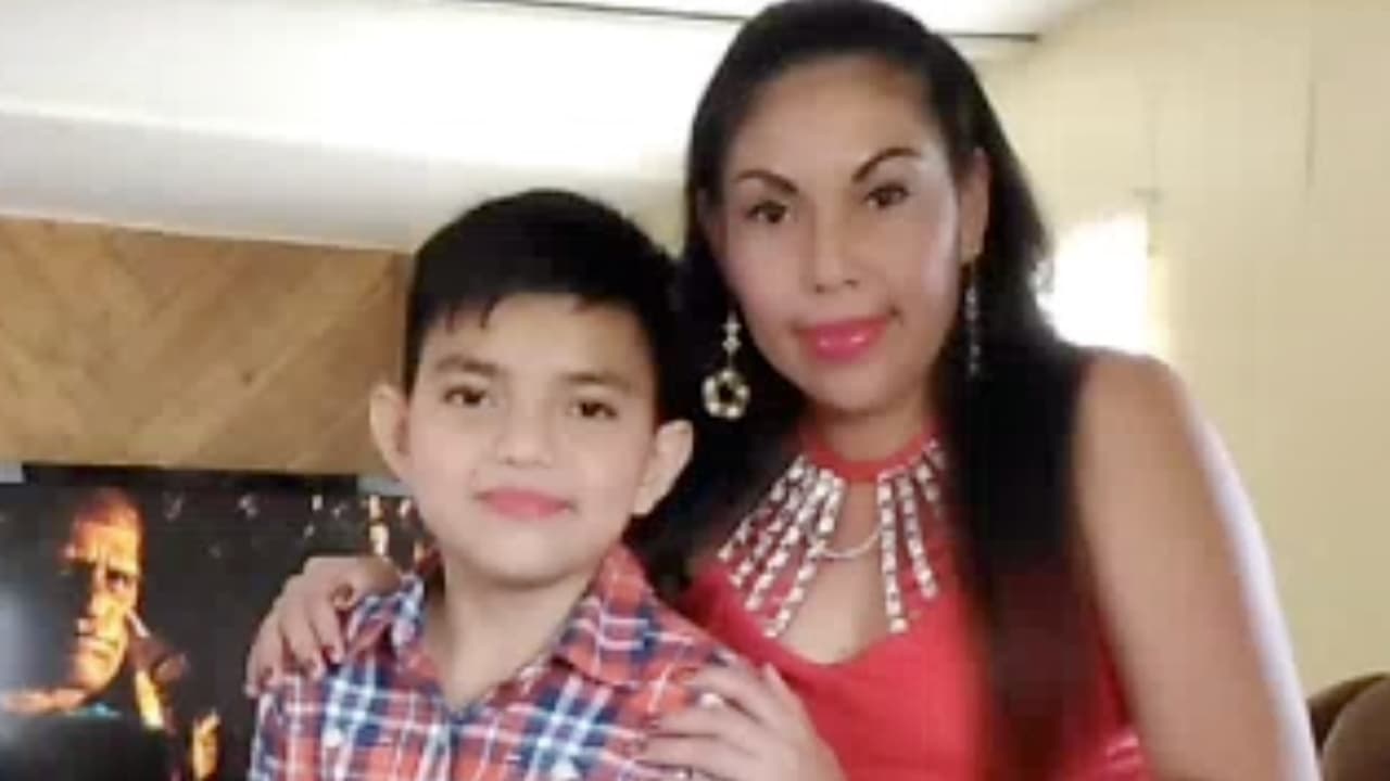 “Lamentamos profundamente la muerte Cristian Pineda, el menor hondureño. Hoy hablé con su familia, como es de esperarse está destrozada, toda la familia está muy afectada. Aún están a la espera de los resultados del estudio forense para determinar la causa oficial del deceso, esto puede tomar entre una y dos semanas más. Pero confirmó que su deseo es repatriar el cuerpo del niño y hemos comenzado a trabajar en esas gestiones a solicitud de la familia”, señaló Yolanda Oliva, cónsul general de Honduras en Houston