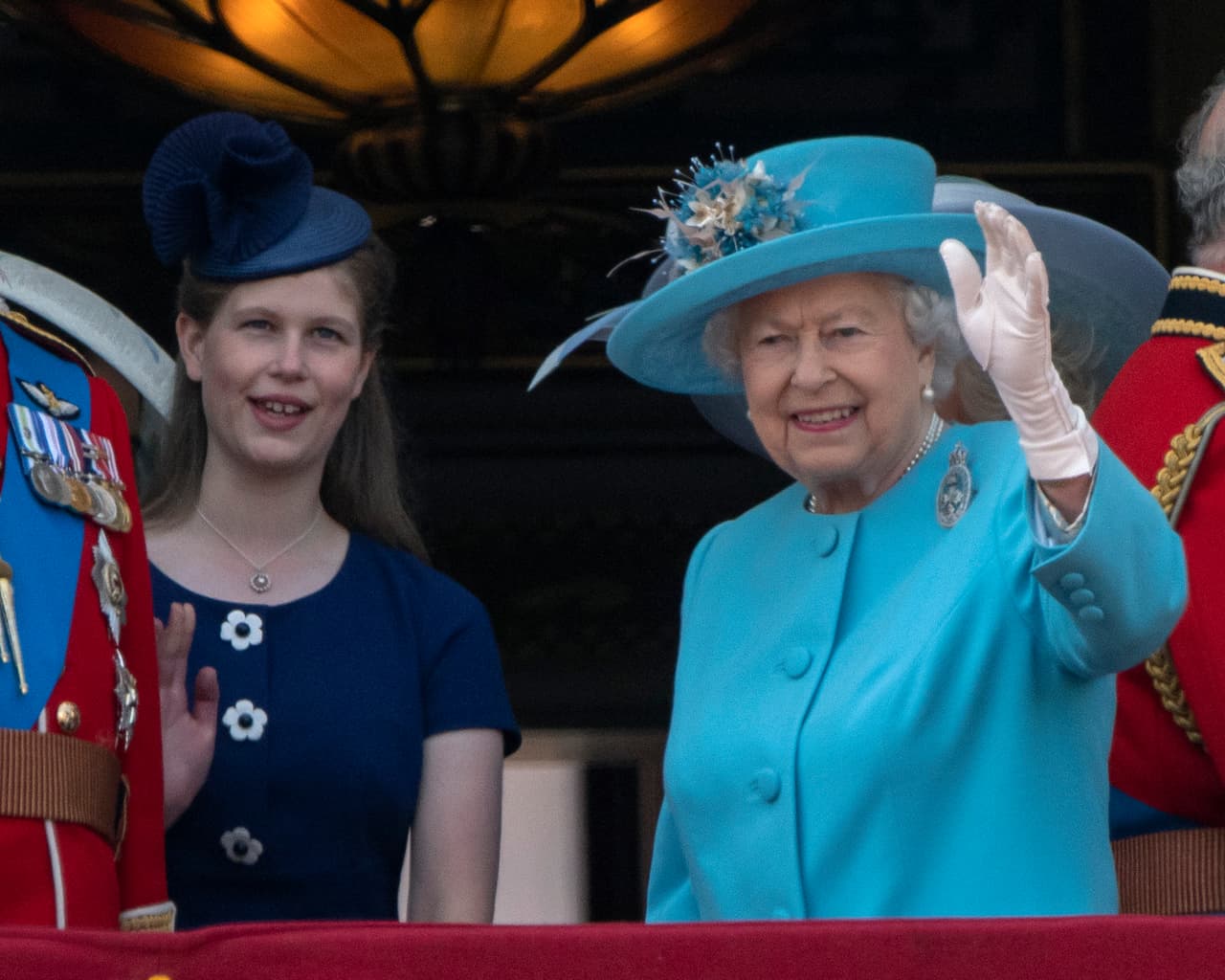 Su abuela ha estado al frente del trono de Reino Unido por más de 60 años, por lo que es una de las caras más conocidas en el mundo.