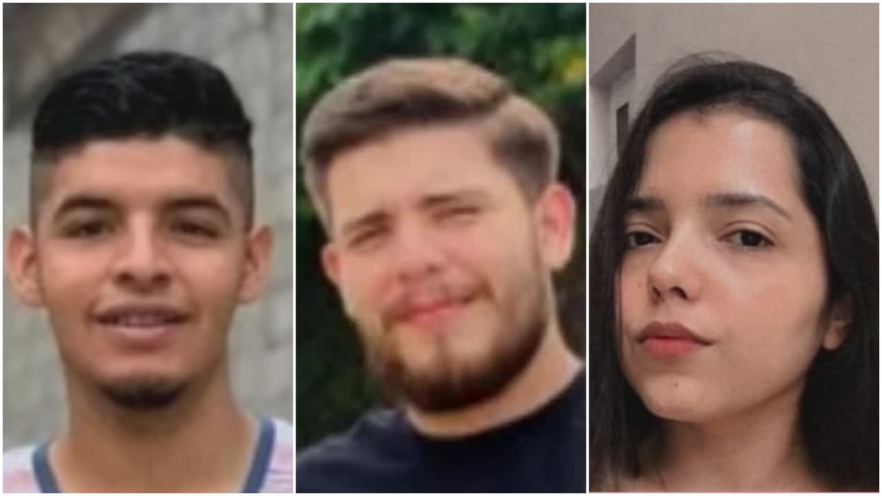 <b>Tres jóvenes de una familia murieron dentro del camión en que hallaron decenas de migrantes sin vida en Texas</b>
<br>
<br>Desde Honduras, Karen Caballero aseguró que lo planearon como familia para que ellos pudieran tener una vida diferente y cumplieran sus sueños. "Fueron los niños más lindos de mi mundo, eran muchachos sanos, encantados con el deporte y estudiantes", dijo.