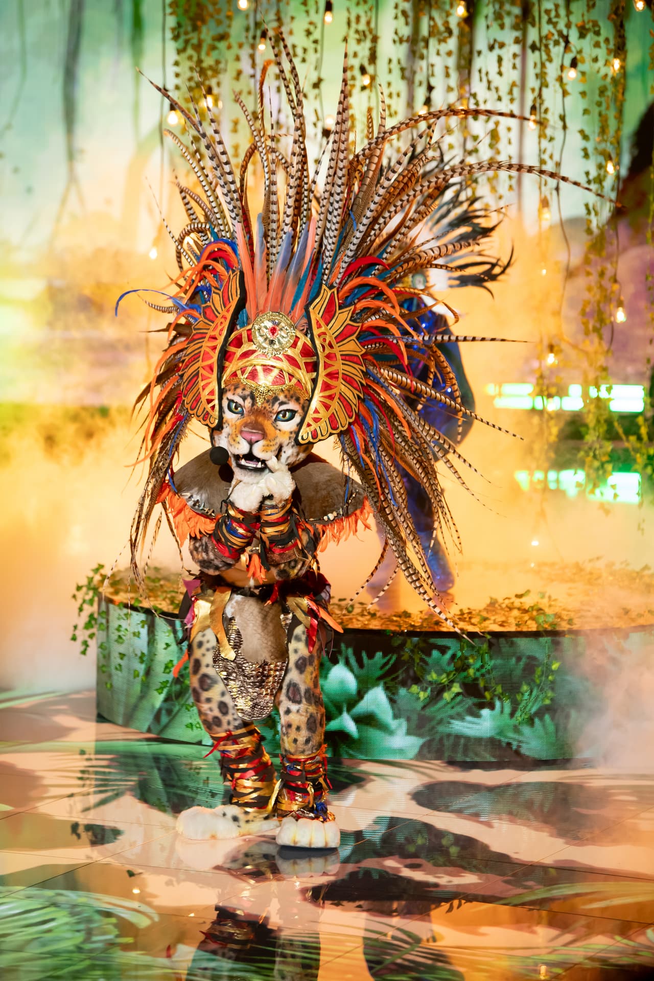 Cuando llegó el momento de cantar, Jaguar interpretó 'La Chica del Bikini Azul', tema de Luis Miguel. Tras escucharlo, las apuestas de los investigadores fueron Werever Tumorro, Miguel Layún y Daniel Sosa.