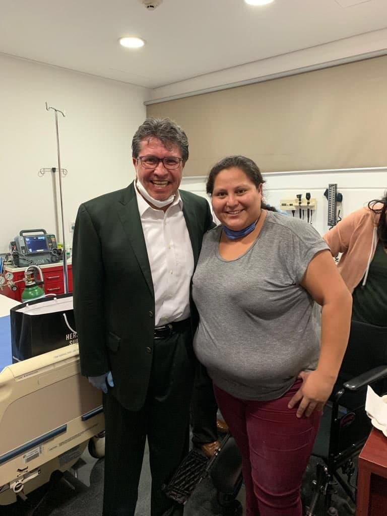 Envían un libro bomba a una senadora mexicana, le estalla en su oficina y sufre heridas leves