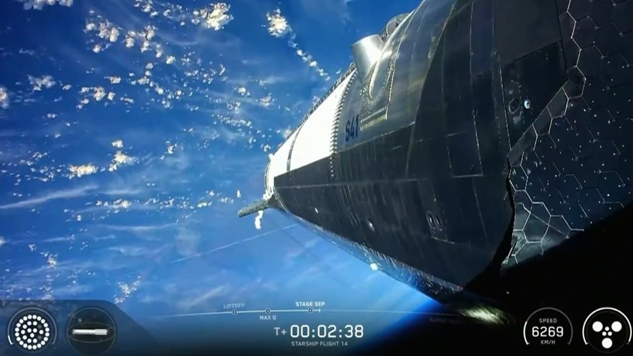 SpaceX logra lanzar en órbita su cohete Starship y despliega satélites Starlink
