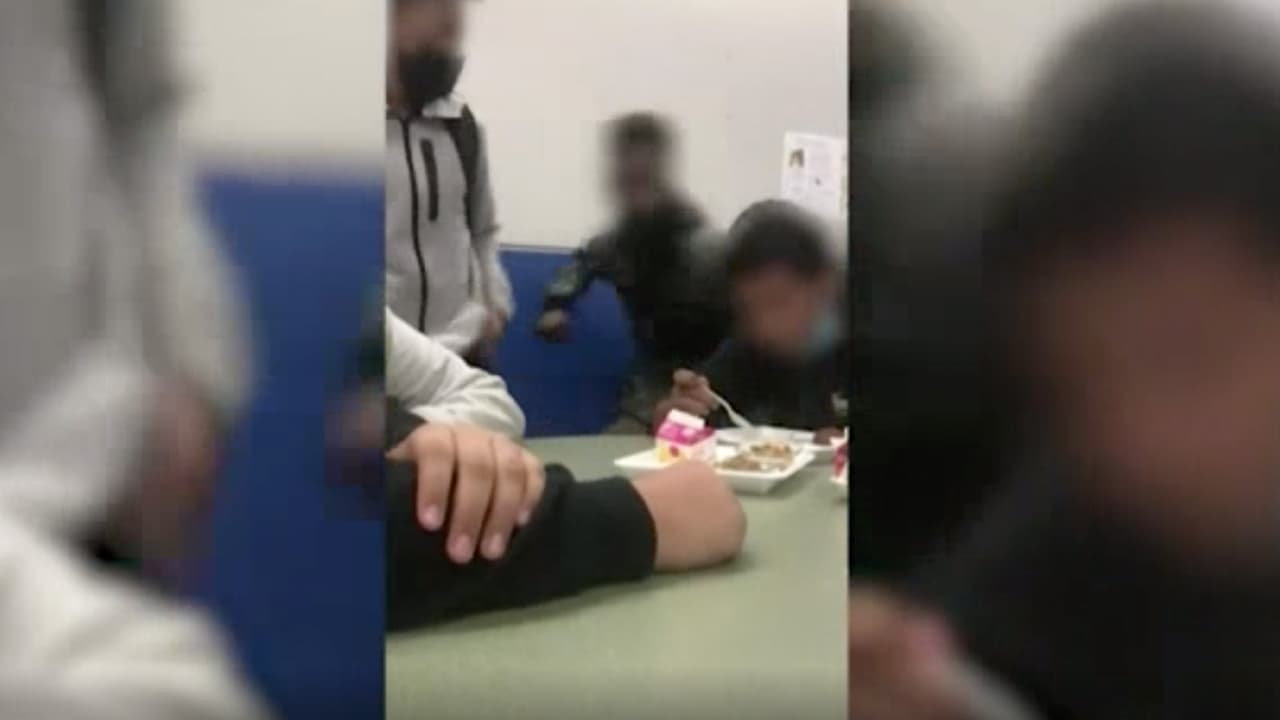 Me gustaría pedir un poco más de seguridad, un poco más de apoyo por parte de la escuela para que esto no vuelva a pasar con mi hijo o con algún otro estudiante, indicó el padre del menor