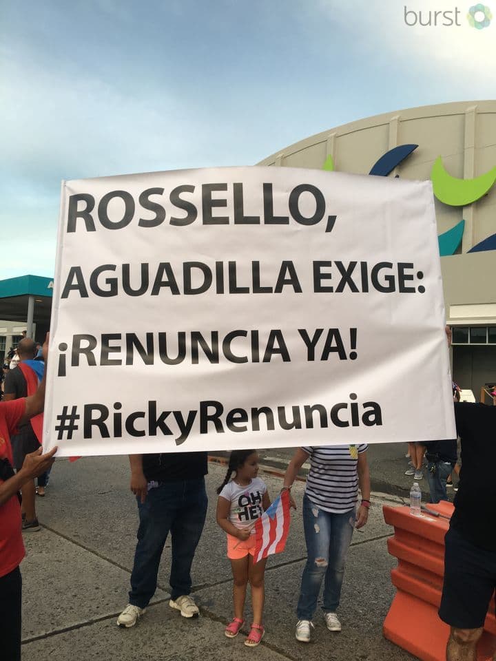 "Aguadilla exige: ¡Renuncia ya!"