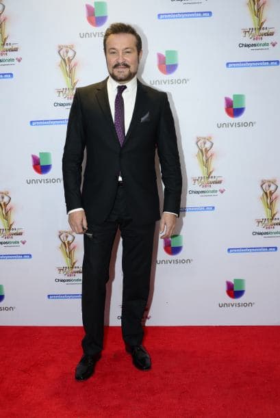 Y este 17 de mayo celebra 54 años de edad lleno de mucho amor y trabajo.