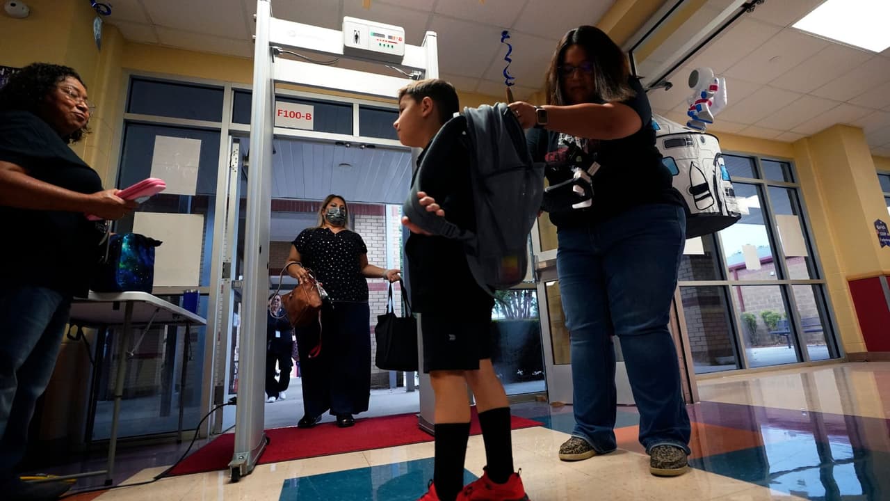 Este es el listado de escuelas de San Antonio ISD que van a cerrar y los cambios que vienen para otros campus