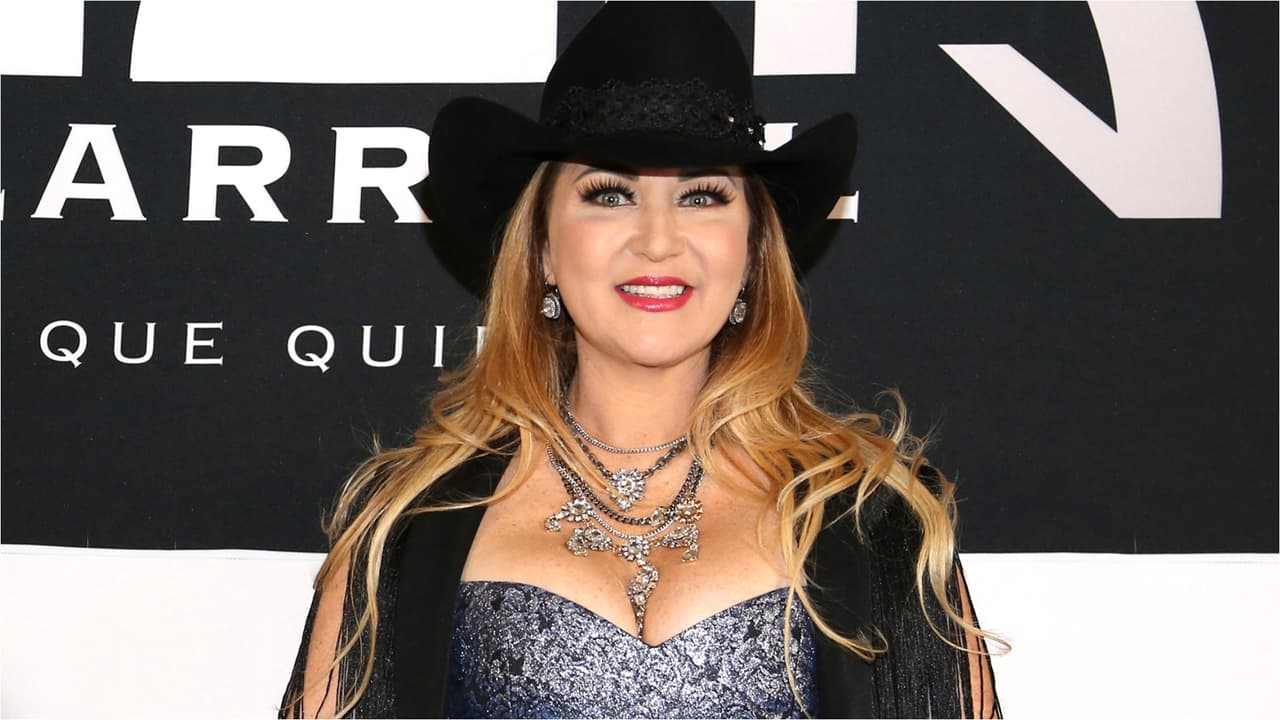 Alicia Villarreal, equipo de los Consagrados, Juego de Voces