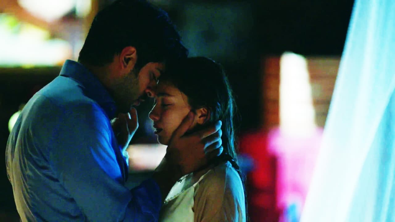 Antes de volver al lado de Emir para siempre, Nihan se entregó al amor de Kemal, con quien vivió una tierna noche de pasión.