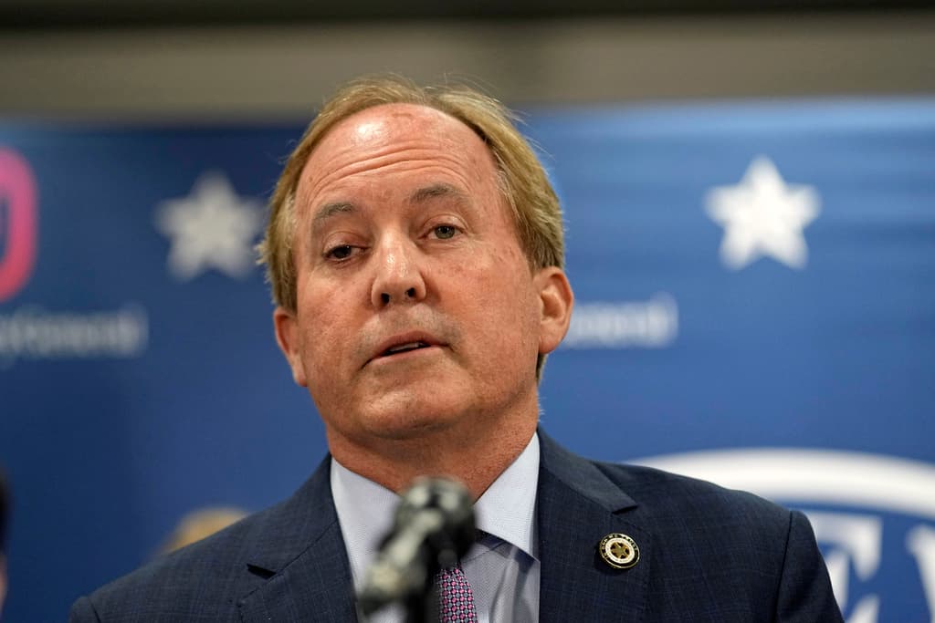 La Cámara Baja de Texas vota a favor de someter a ‘impeachment’ al fiscal general Ken Paxton y suspenderlo temporalmente de su cargo