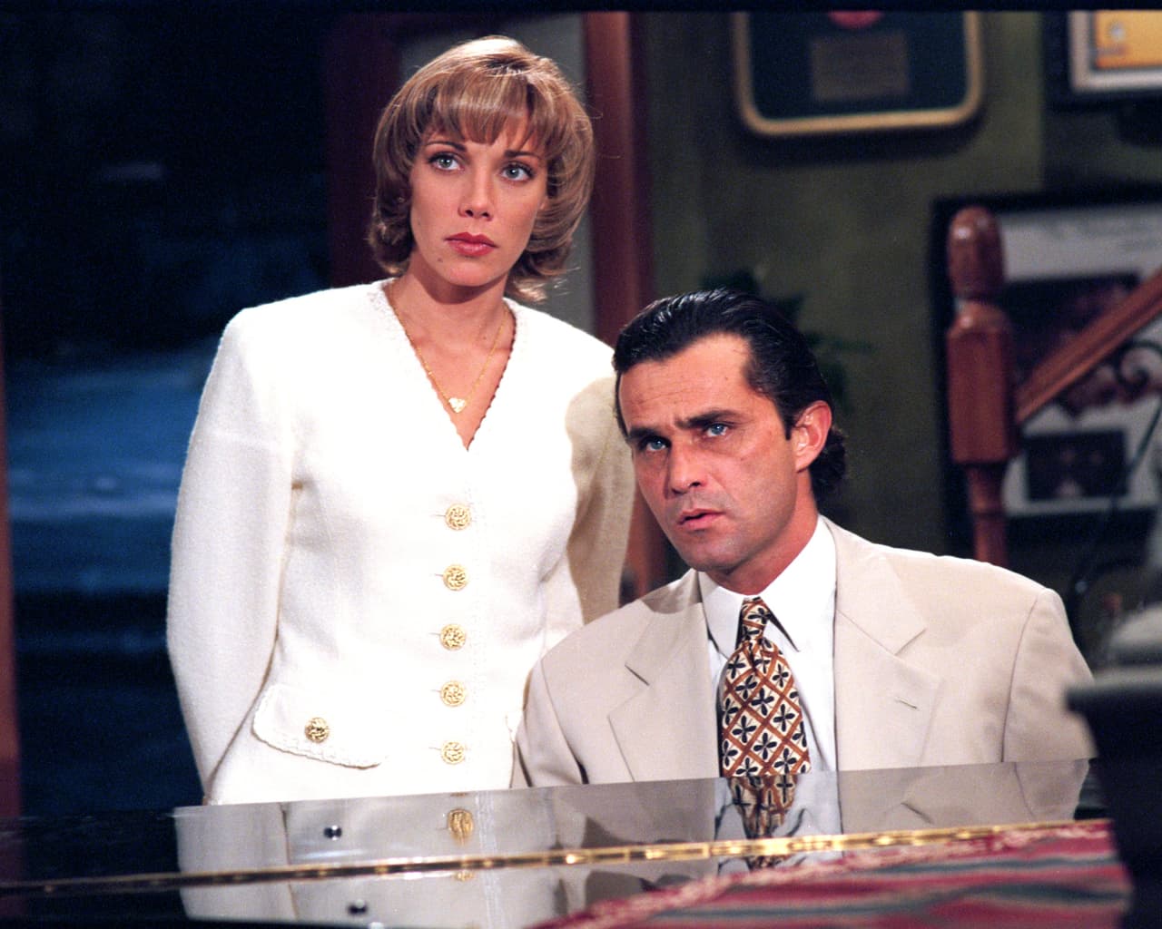 En 1997 participó en "Alguna vez tendremos alas", donde compartió créditos con 
<b><a href="http://www.univision.com/temas/kate-del-castillo">Kate del Castillo</a></b> y Humberto Zurita.