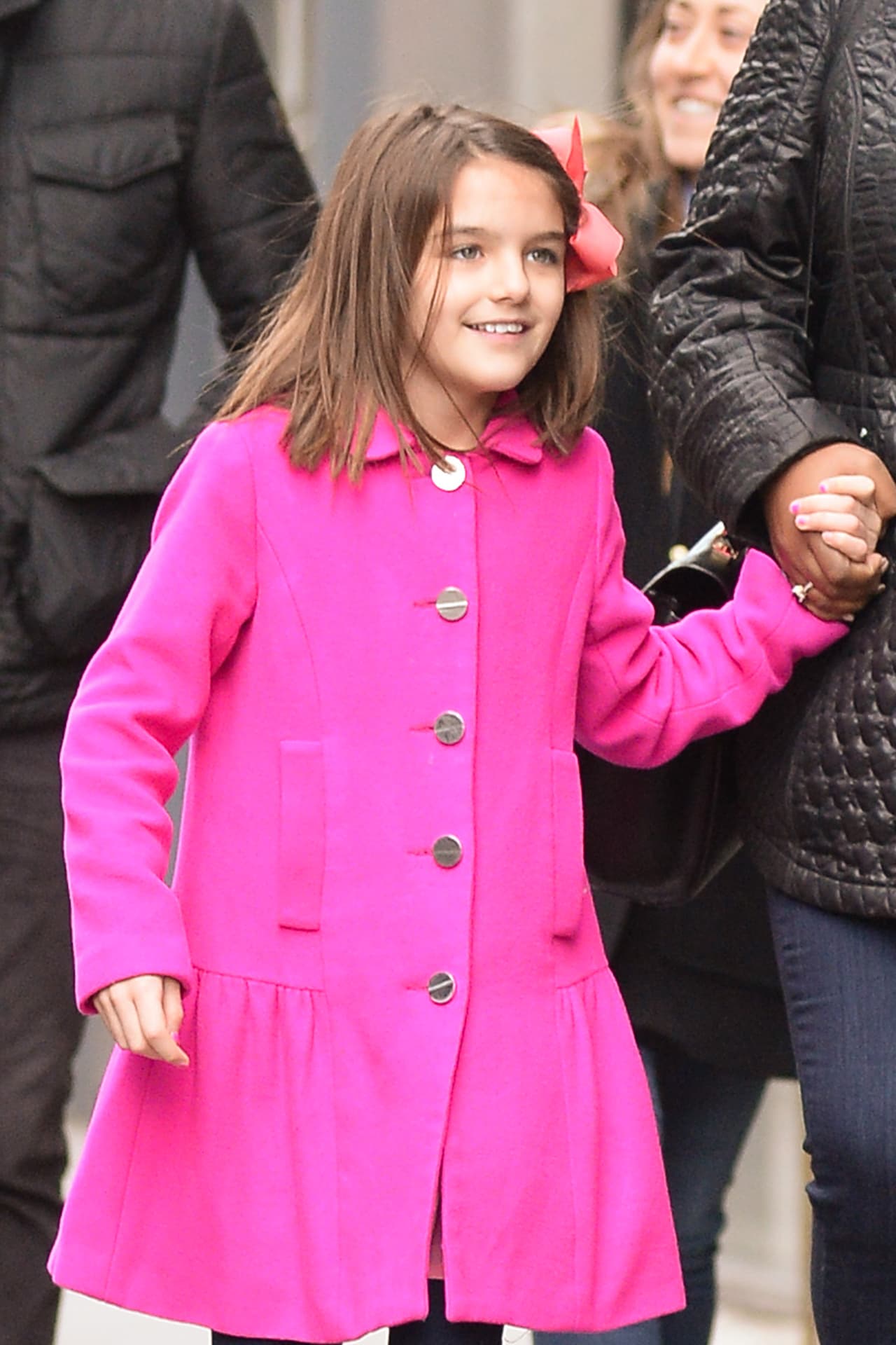 La hija de Tom Cruise y Katie Holmes tiene un estilo propio para tiempos de invierno.