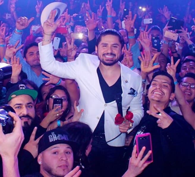 El cantante tuvo en el 2015 una gran prueba personal y profesional, pero se mantiene positivo frente al futuro.