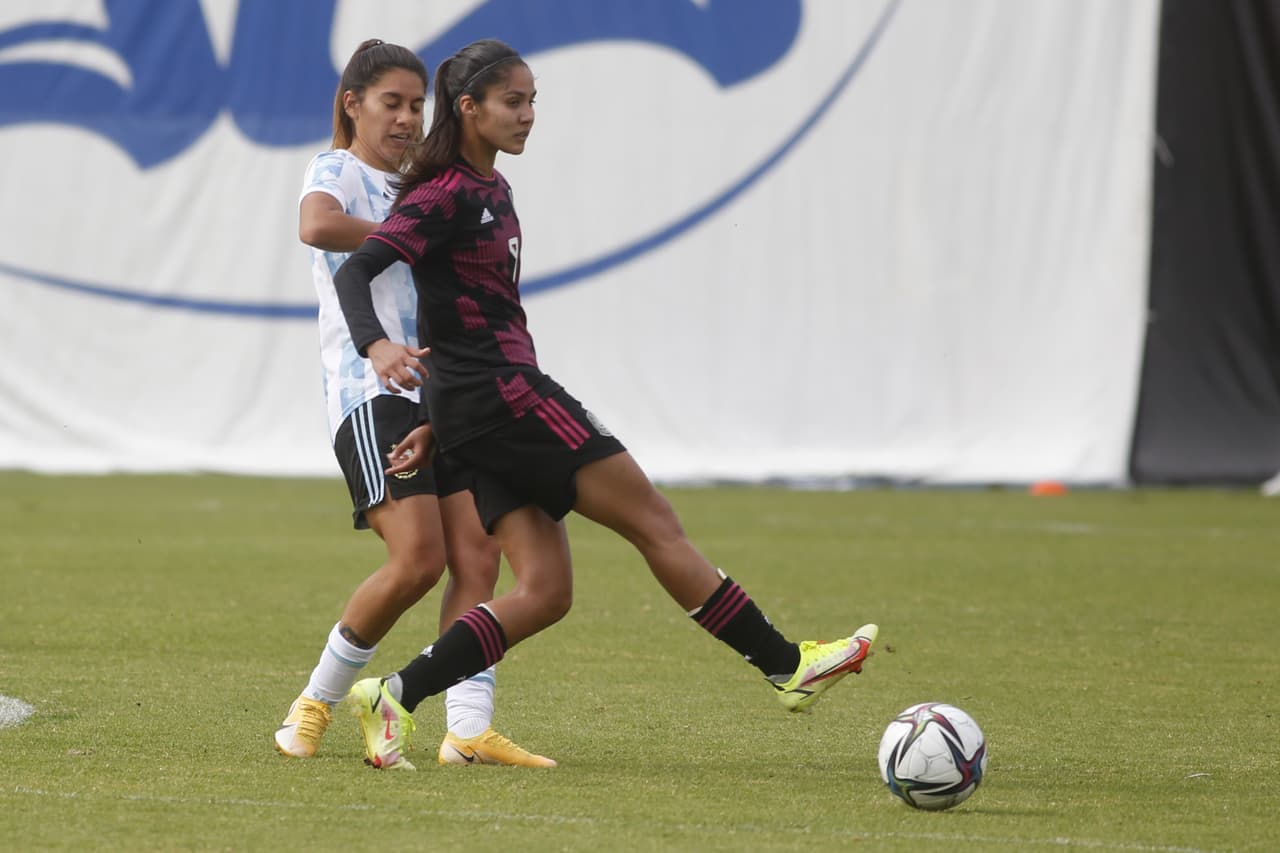 Las mexicanas no se tocan el corazón y vienen de atrás para golear 6-1 al conjunto argentino.