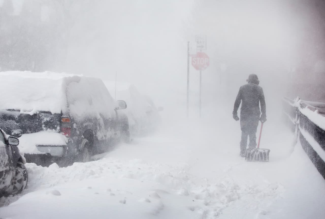 5) En 2015, a finales de enero, hubo una tormenta de nieve que ha sido la quinta más fuerte desde 1967.