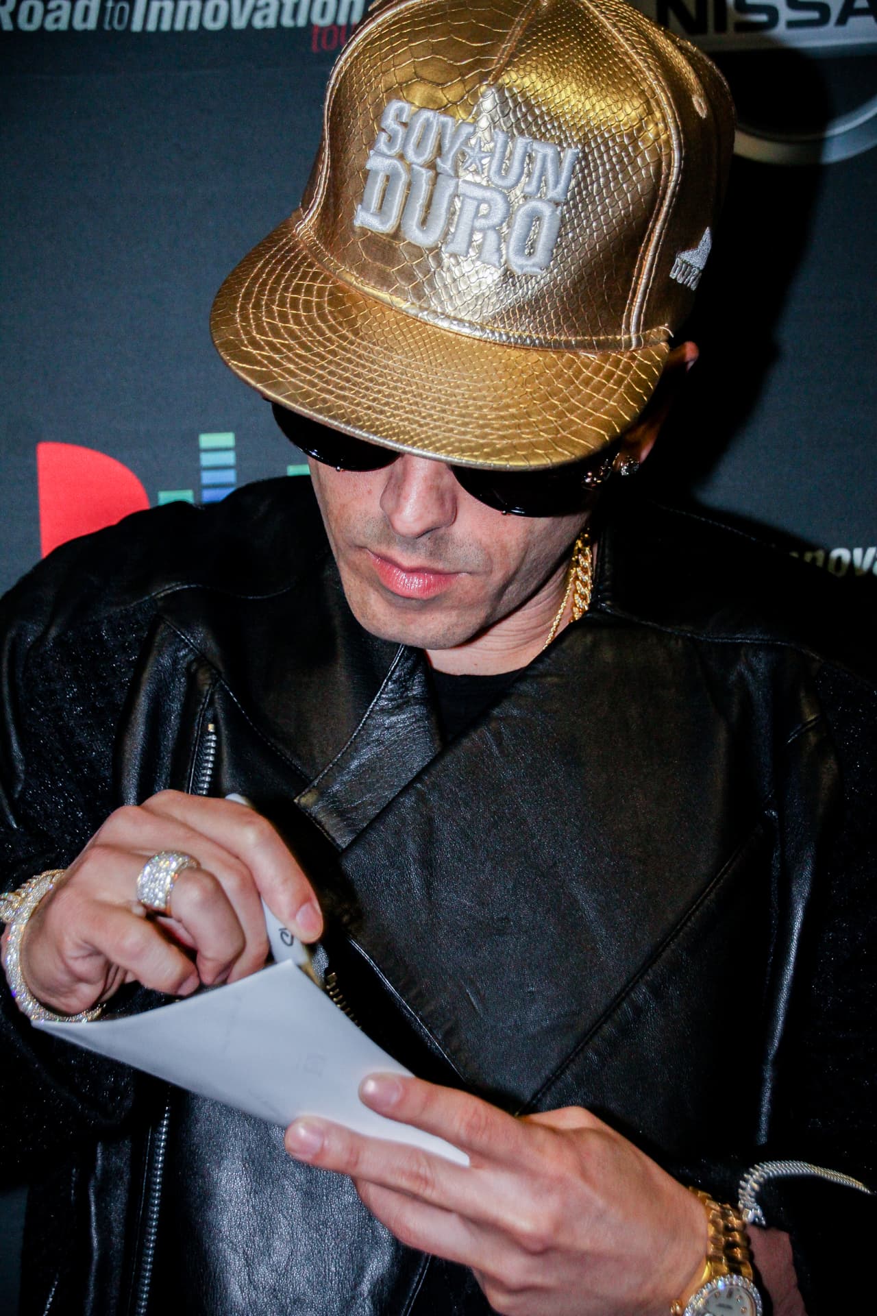 Yandel estuvo en Houston y nos tuvo "Moviendo Caderas".