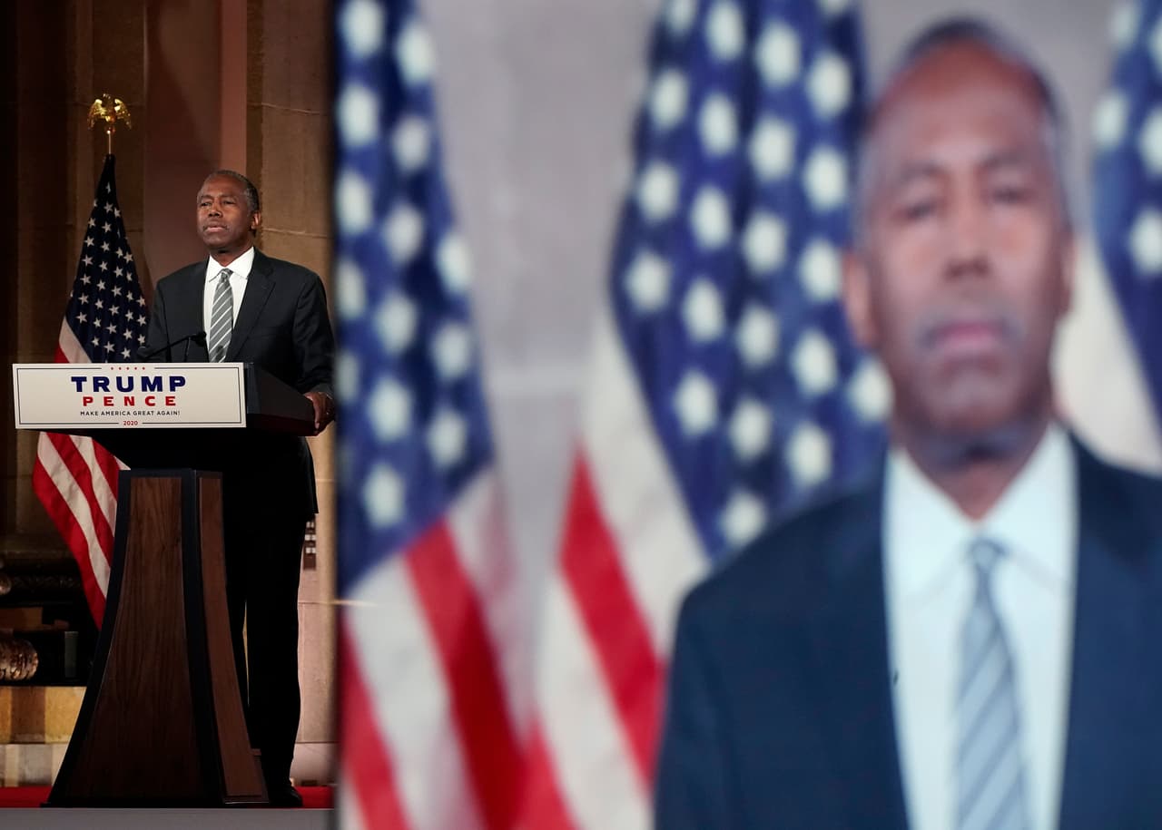 Ben Carson, secretario de Vivienda y Desarrollo Urbano dijo que el alto índice de abortos en la comunidad afroestadounidense es un asunto racista. “Ciertamente nuestro presidente, Donald J. Trump, cree en la gente. Él es uno de nosotros. Él hace promesas y las cumple”, puntualizó.