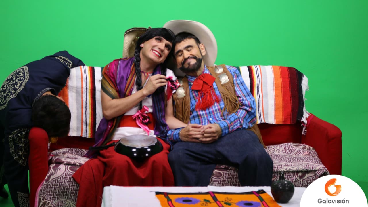 Comparte si te gustó este divertido y especial homenaje a Edgar Vivar y recuerda que todos los lunes tienes una cita con 'Los Cousins' en Galavisión.