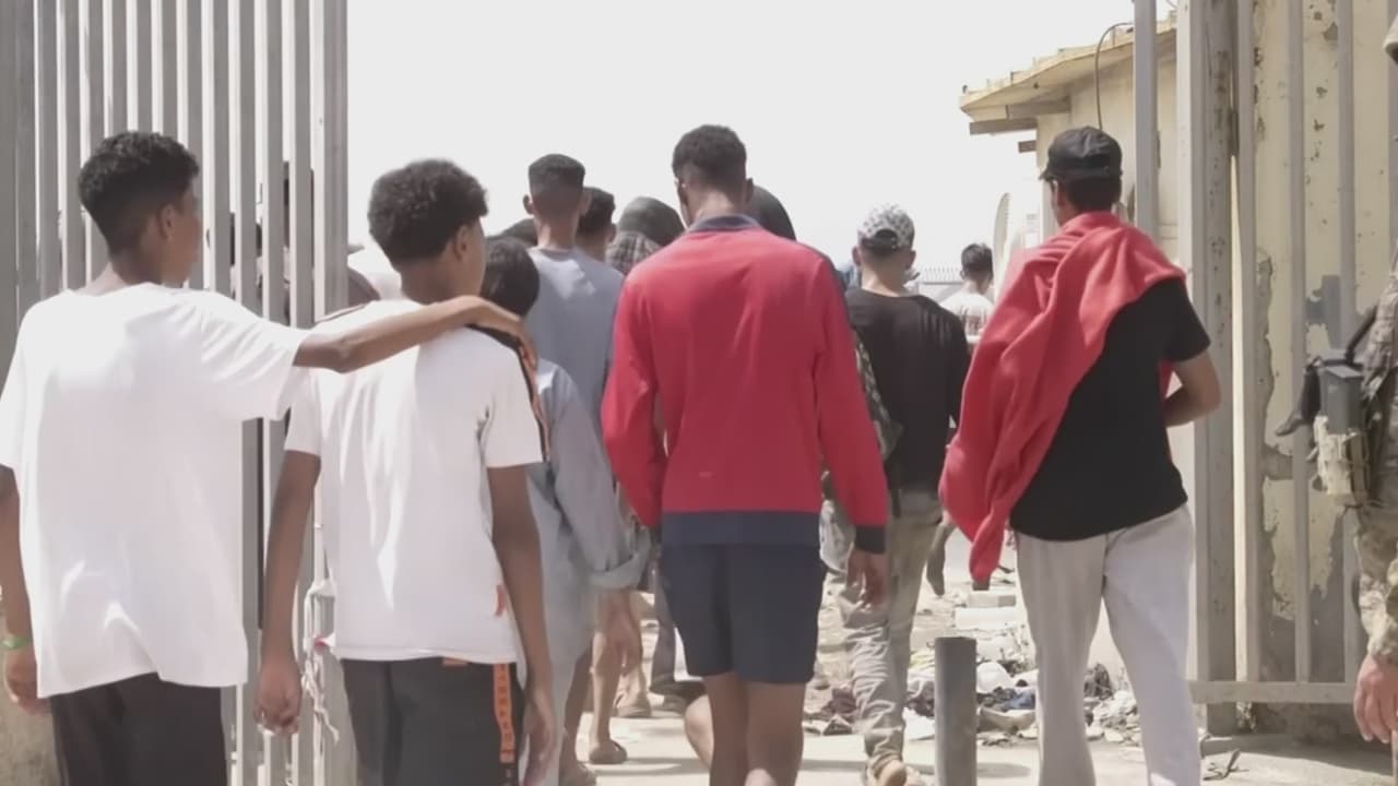 La entrada masiva de migrantes marroquíes en Ceuta desata una severa crisis en España