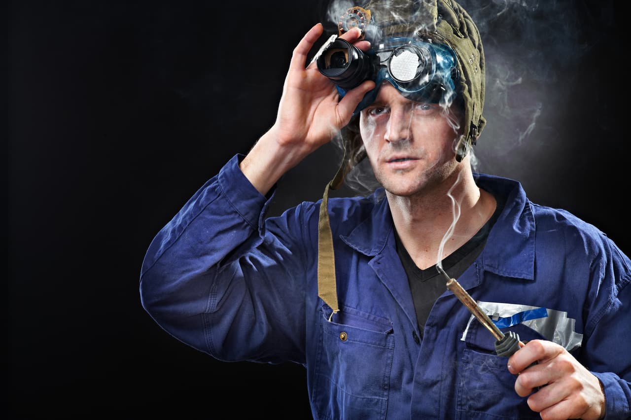 Sobre todo cuando se arregla un equipo electrónico o se arma un mueble que viene en una caja, para no acabar haciendo una basura.