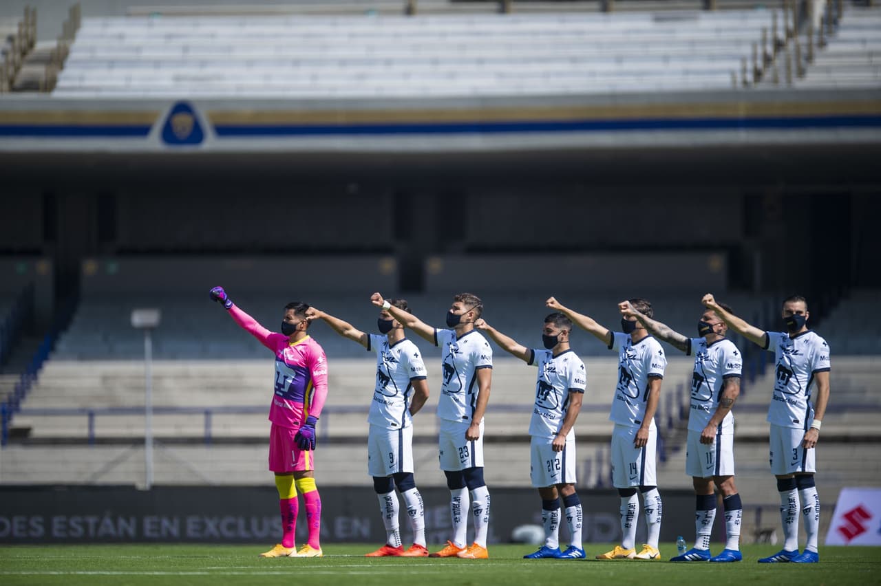 ALFREDO TALAVERA AND PUMAS PLAYERS during the game Pumas UNAM vs Toluca, corresponding to Day 14 of the Torneo Apertura Guard1anes 2020 of the Liga BBVA MX, at Olimpico Universitario Stadium, on October 18, 2020. 
<br>
<br> ALFREDO TALAVERA Y JUGADORES DE PUMAS durante el partido Pumas UNAM vs Toluca, correspondiente a la Jornada 14 del Torneo Apertura Guard1anes 2020 de la Liga BBVA MX, en el Estadio Olimpico Universitario, el 18 de Octubre de 2020.