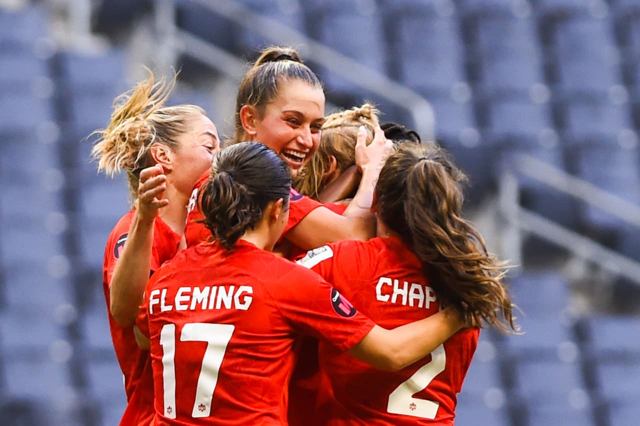Canadá no permitió que Costa Rica diera la sorpresa y las venció 2-0 en el Estadio BBVA de Monterrey para así sellar su pase a Semifinales del Clasificatorio Femenil Concacaf W con paso perfecto.