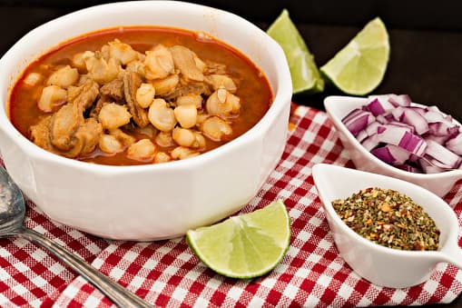 <b>Sarita’s Mexican Restaurant</b> | Pero puedes agregarle el limón, cilantro, orégano, entre otros.