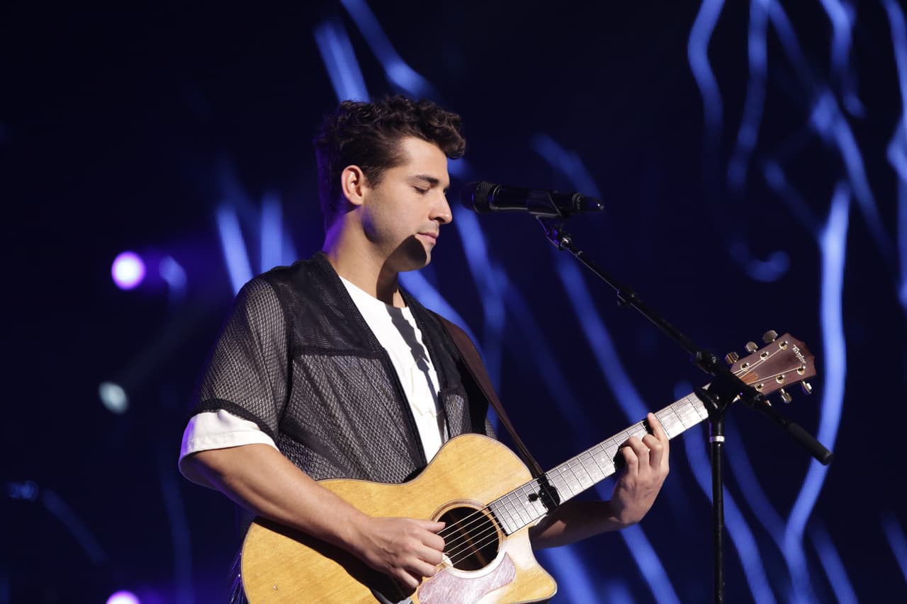 La semifinal de La Banda no estuvo apta para cardíacos. Johann se fue, Laura lloró y los Storm Troopers metieron más miedo que los jueces. Reik y Luis Coronel fueron los inviitados de la noche. Y conocimos al cuarto juez.
