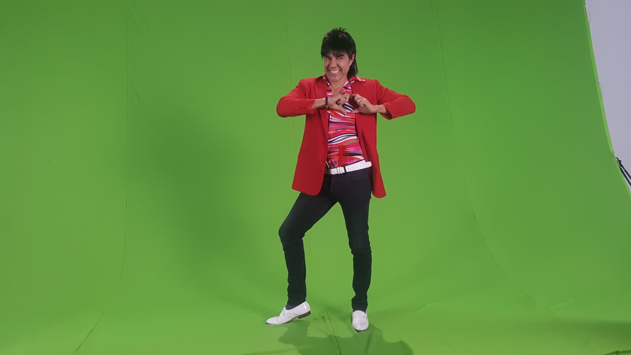 Con esa sonrisa de comercial conquistó a todos en el set.