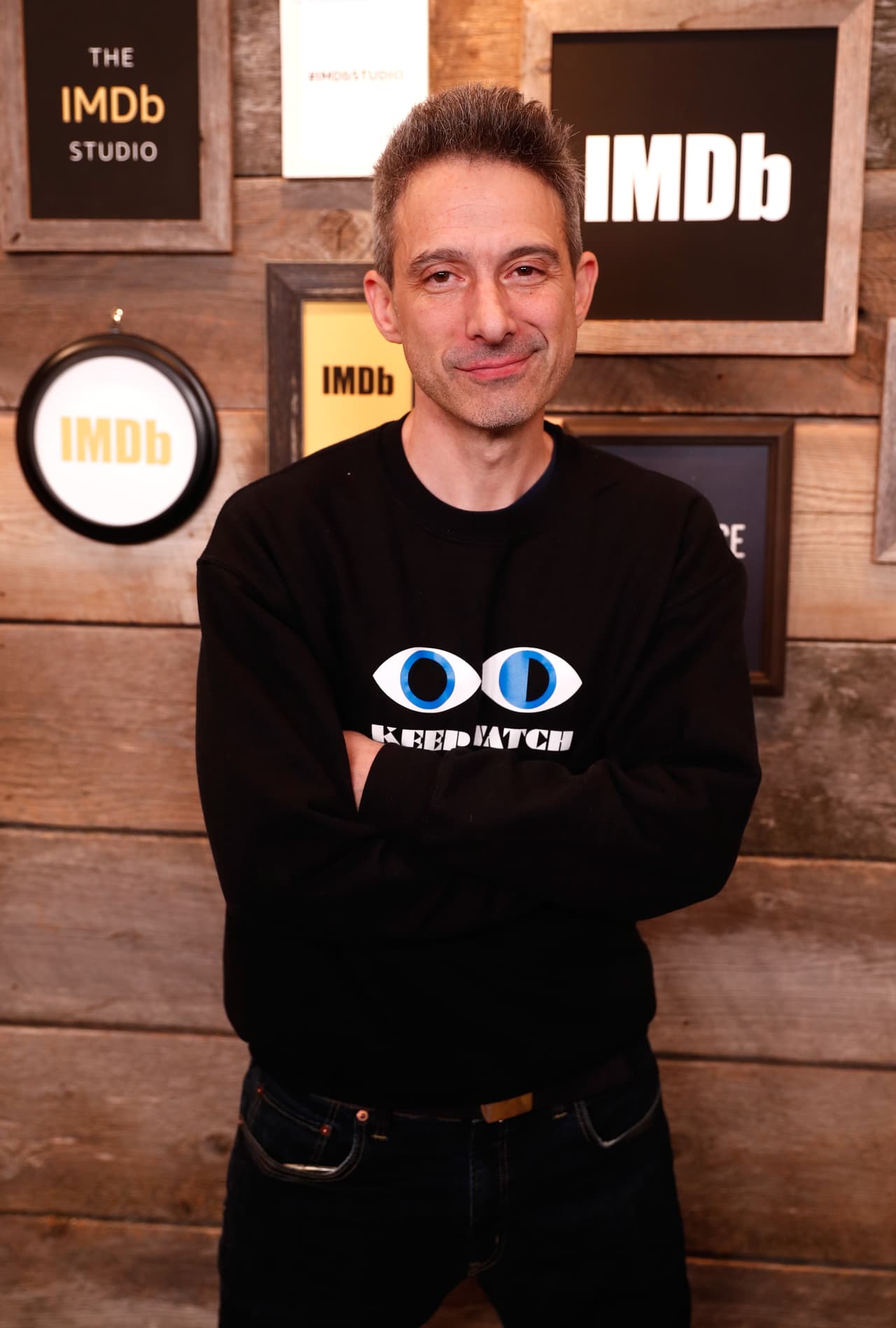 El músico de Beastie Boys Adam Horovitz se encarga de musicalizar 'Golden Exits'.